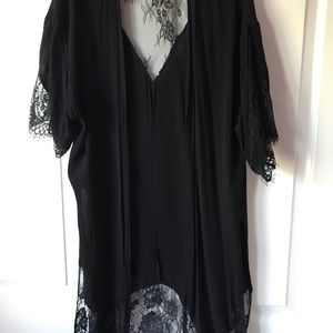 Black lace kimono / cover-up
